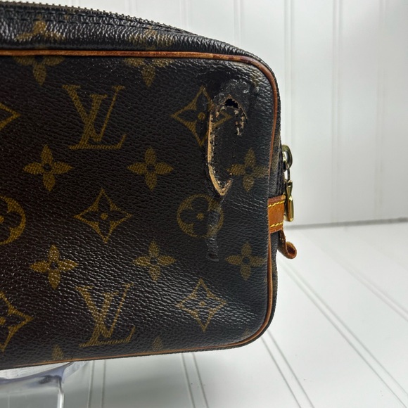 Louis Vuitton Marly Bandouliere 
Monogram Crossbody Shoulder Bag - Picture 4 of 14